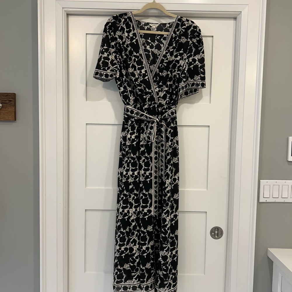Max Studio Black and White Floral Maxi Dress